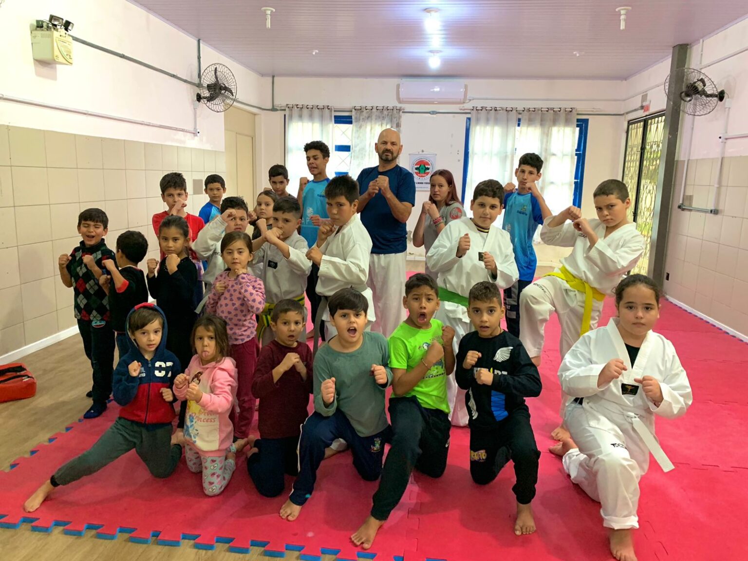 Esporte oferece escolinha de Taekwondo para todas as idades