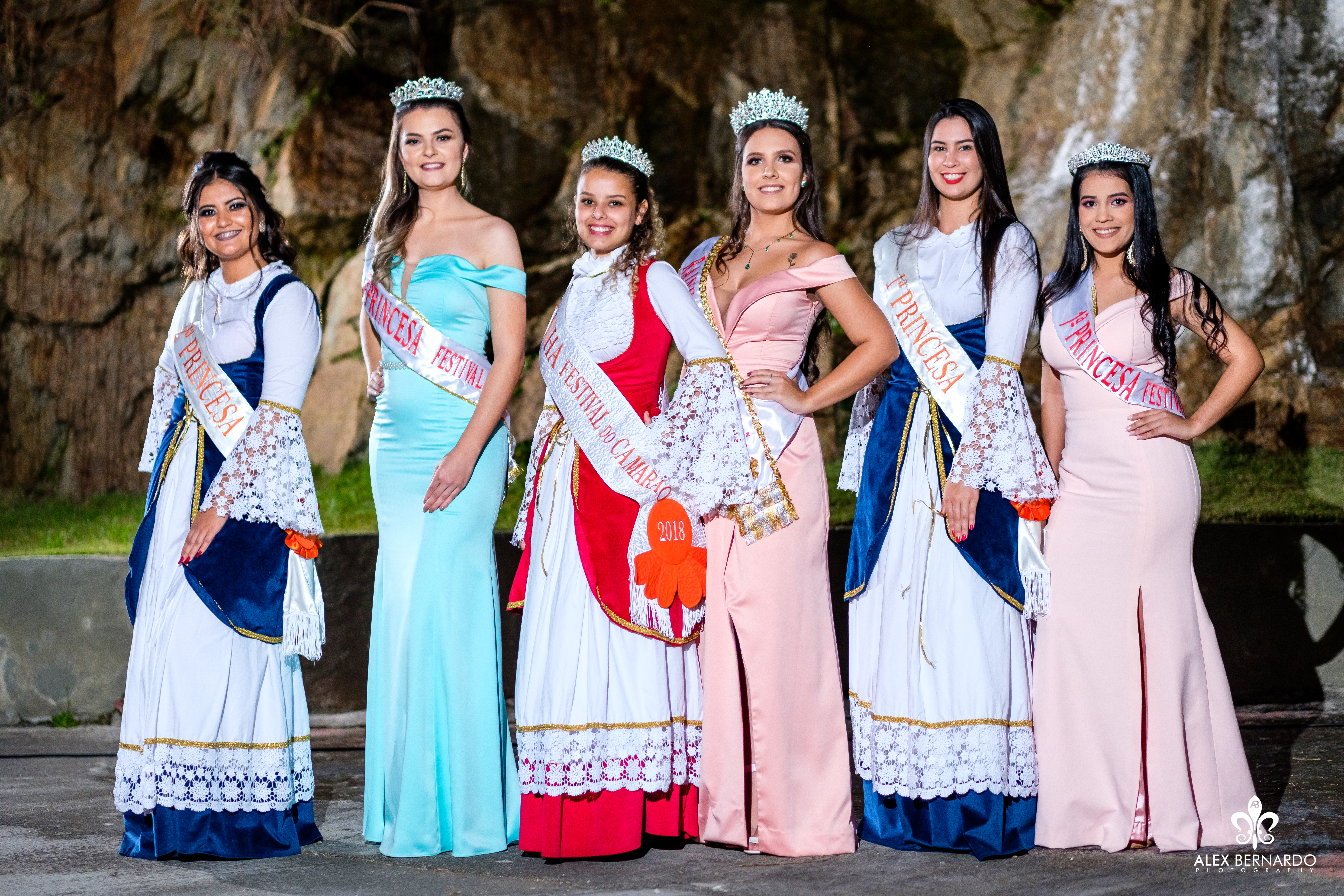 Escolhidas rainha e princesas do Festival do Camaro